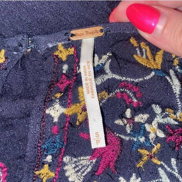 Free People Wildflowers Embroidered Boho Blouse Size S - Picture 12 of 13